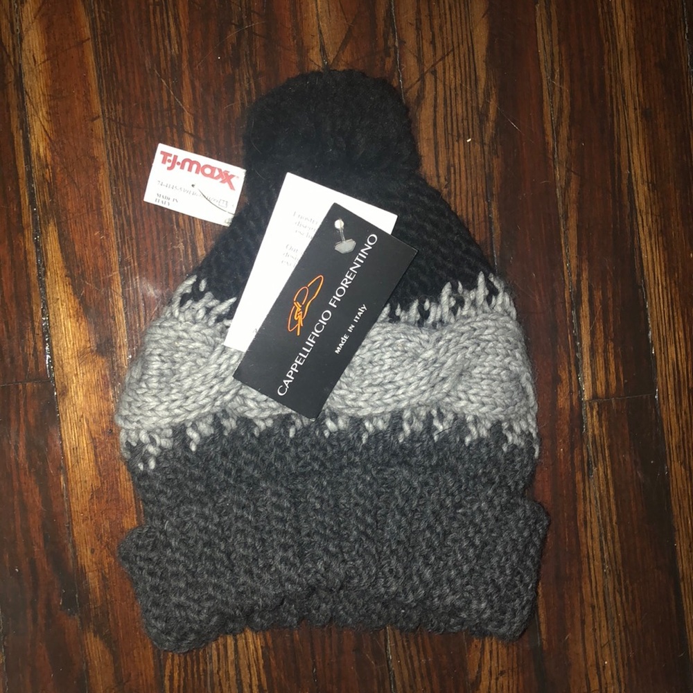NWT Knit hat